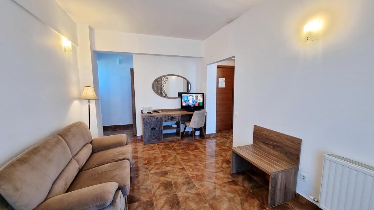 Hotel Florida Mamaia Esterno foto