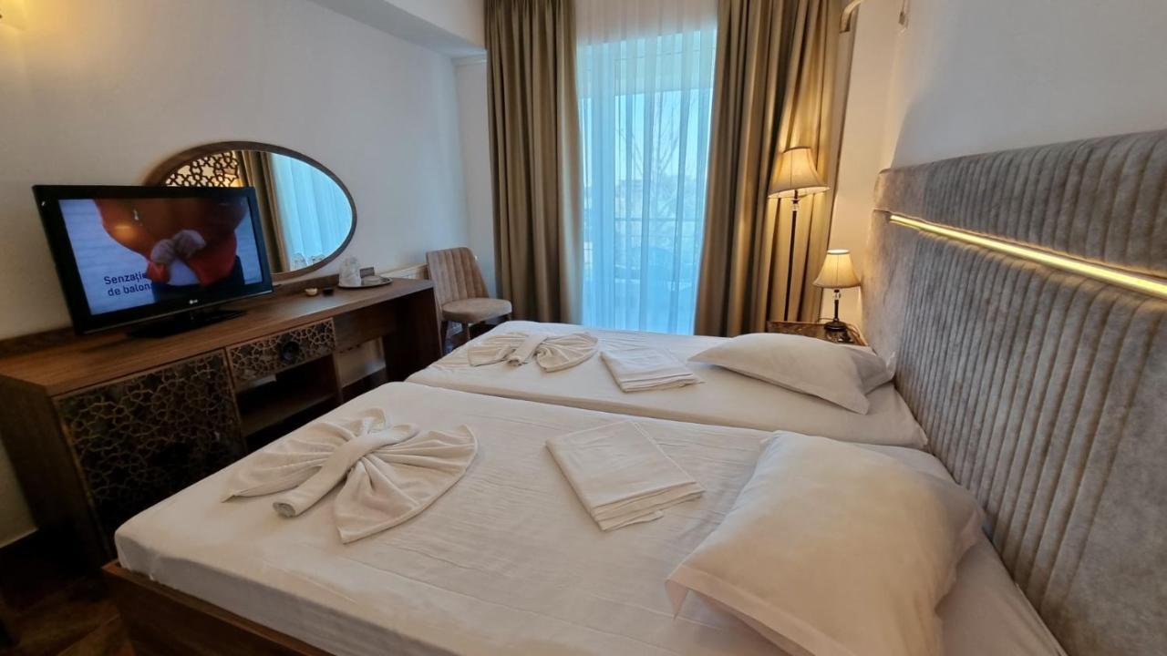 Hotel Florida Mamaia Esterno foto