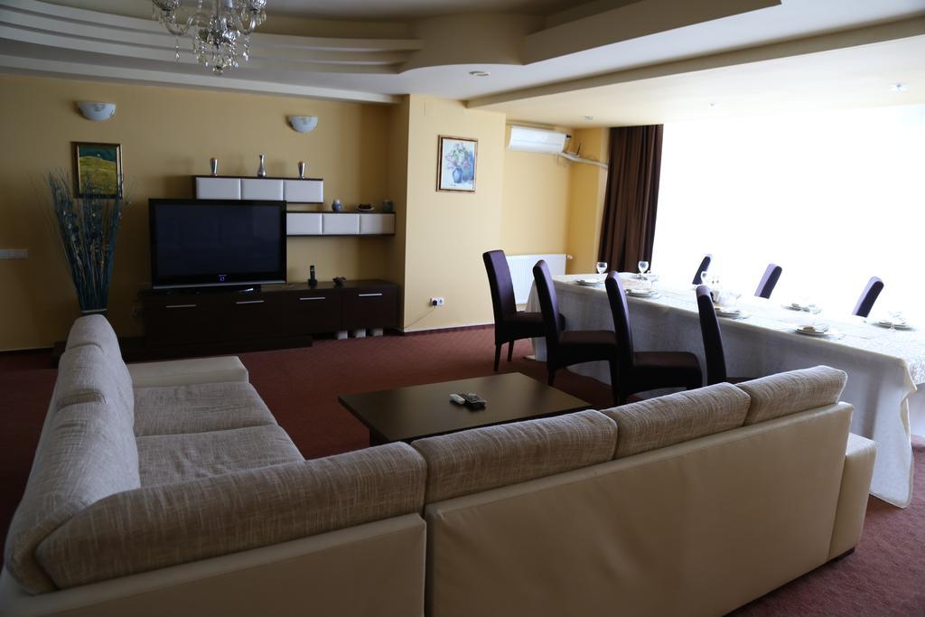 Hotel Florida Mamaia Esterno foto